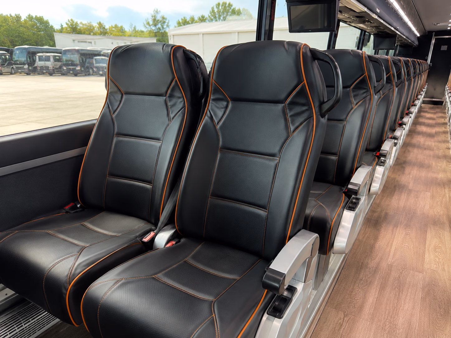bellevue airport shuttle bus rentals for private groups