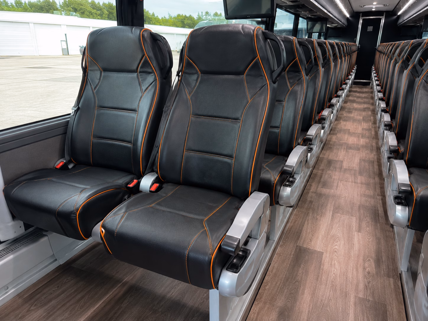 shuttle services for airline crews and airport staff in bellevue